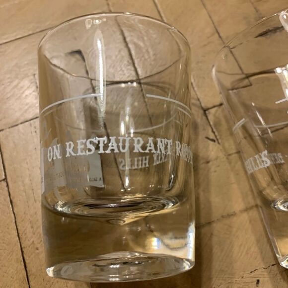 VTG Gay 90s Saloon Whiskey Glasses Beverly Hills - Picture 6 of 11